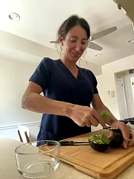 Snapshot of NurseStephania chatting on September 16, 2025, 5:03 pm NurseStephania online show from September 16, 2025, 5:03 pm