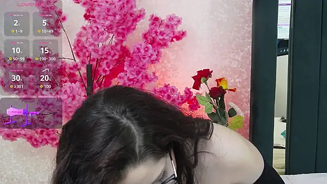 Snapshot of RubbiDark chatting on May 5, 2026, 6:11 pm RubbiDark online show from May 5, 2026, 6:11 pm