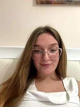 Snapshot of Bellatrisssaa chatting on November 26, 2025, 2:39 pm Bellatrisssaa online show from November 26, 2025, 2:39 pm