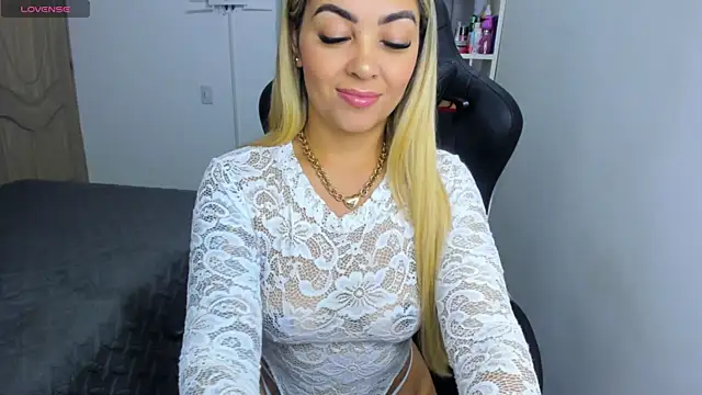 NicolPorto online show from October 3, 2025, 11:56 am