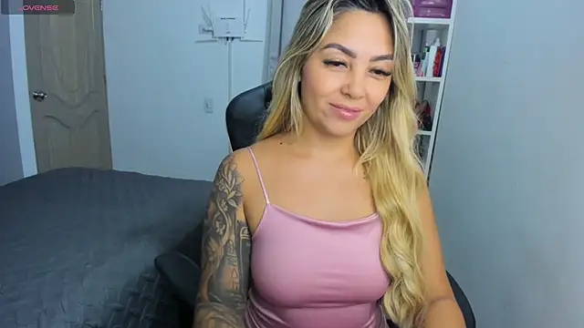 NicolPorto online show from September 29, 2025, 11:27 am