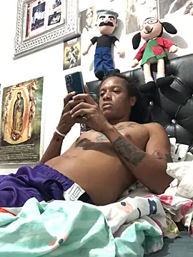 Snapshot of elpeluchenegroxxx3 chatting on February 7, 2026, 2:52 am elpeluchenegroxxx3 online show from February 7, 2026, 2:52 am