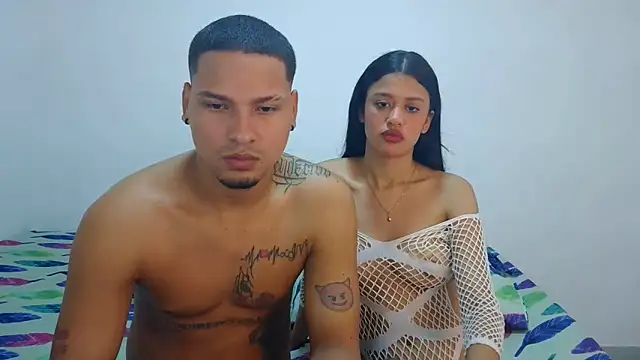 Snapshot of Sexy777Couple chatting on October 2, 2025, 2:04 am Sexy777Couple online show from October 2, 2025, 2:04 am