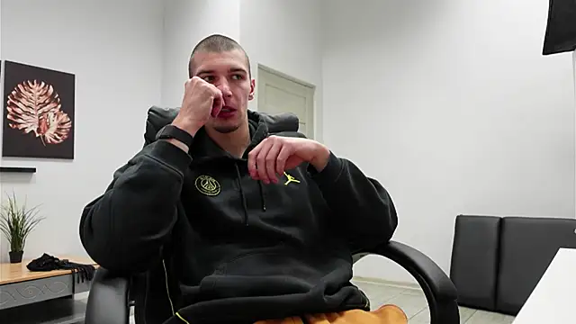 Ryan Dozer online show from October 25, 2025, 7:40 am