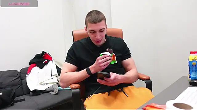 Ryan Dozer online show from April 6, 2026, 5:36 pm