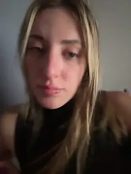 Snapshot of Sashailardi chatting on February 15, 2026, 5:19 am Sashailardi online show from February 15, 2026, 5:19 am