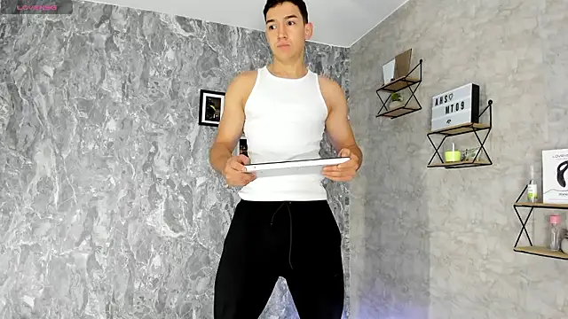 alex cumfit1 online show from January 10, 2026, 12:33 pm