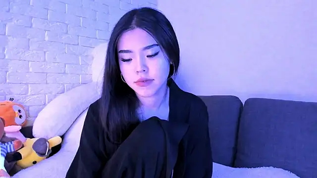 Ayumi rin online show from January 8, 2026, 8:37 pm