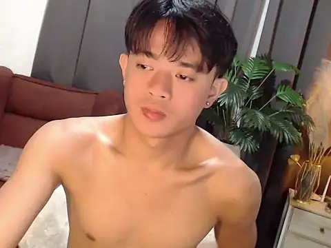 NautyBoyBrazeen 143 online show from April 20, 2026, 4:08 pm