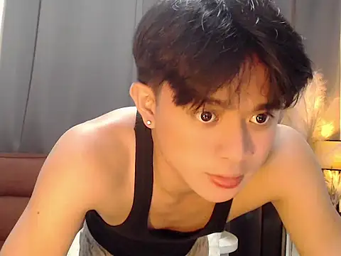 NautyBoyBrazeen 143 online show from April 25, 2026, 1:25 pm