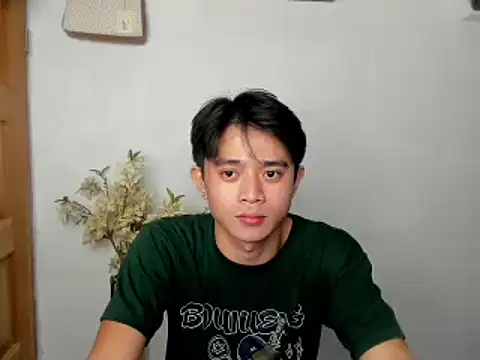 NautyBoyBrazeen 143 online show from September 13, 2025, 6:13 am