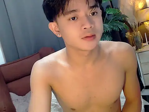 NautyBoyBrazeen 143 online show from April 23, 2026, 9:05 pm