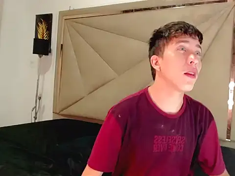 Snapshot of Santiago_fantasy chatting on October 28, 2025, 6:45 am Santiago fantasy online show from October 28, 2025, 6:45 am