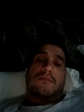 Snapshot of Darkhayrboy chatting on October 24, 2025, 4:50 pm Darkhayrboy online show from October 24, 2025, 4:50 pm