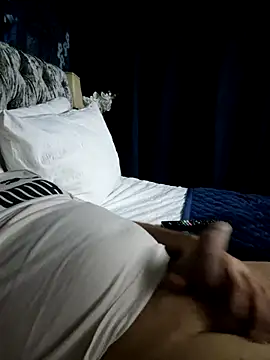 Snapshot of Darkhayrboy chatting on November 21, 2025, 5:23 pm Darkhayrboy online show from November 21, 2025, 5:23 pm