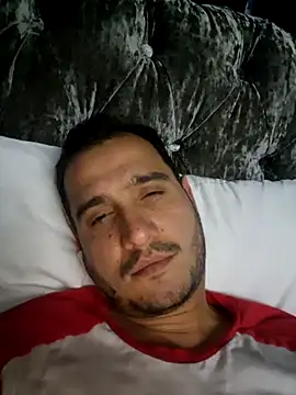 Snapshot of Darkhayrboy chatting on November 19, 2025, 2:33 am Darkhayrboy online show from November 19, 2025, 2:33 am