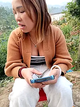 Snapshot of keobong-00 chatting on January 18, 2026, 12:47 am keobong-00 online show from January 18, 2026, 12:47 am