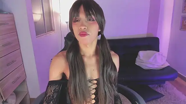 Nikkita Dragon online show from October 19, 2025, 2:47 am