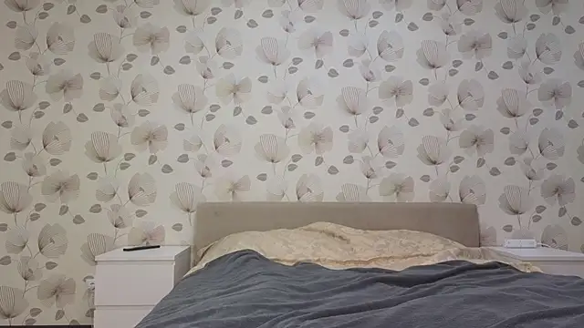 Snapshot of Annabel_theMoon chatting on November 21, 2025, 4:00 am Annabel theMoon online show from November 21, 2025, 4:00 am