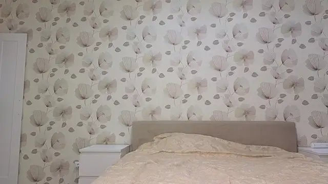 Snapshot of Annabel_theMoon chatting on October 27, 2025, 2:56 am Annabel theMoon online show from October 27, 2025, 2:56 am