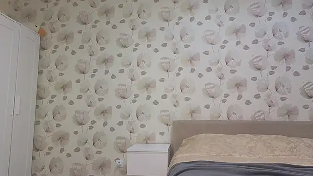 Snapshot of Annabel_theMoon chatting on November 25, 2025, 3:40 am Annabel theMoon online show from November 25, 2025, 3:40 am