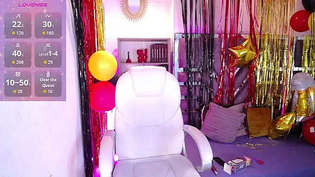 Eva Walker  online show from September 25, 2025, 6:08 am