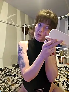 Snapshot of Blossom94 chatting on November 19, 2025, 5:07 am Blossom94 online show from November 19, 2025, 5:07 am