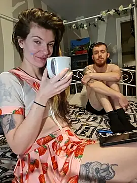 Snapshot of Blossom94 chatting on November 25, 2025, 5:24 pm Blossom94 online show from November 25, 2025, 5:24 pm