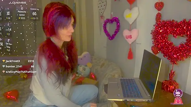 Snapshot of Blossom94 chatting on February 14, 2026, 12:33 am Blossom94 online show from February 14, 2026, 12:33 am