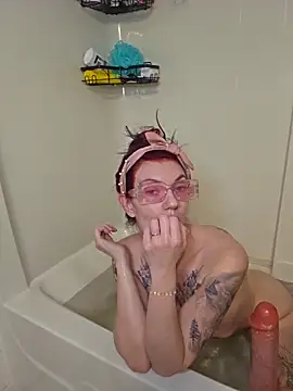 Snapshot of Blossom94 chatting on February 9, 2026, 4:43 am Blossom94 online show from February 9, 2026, 4:43 am