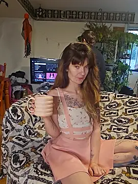 Snapshot of Blossom94 chatting on November 7, 2025, 4:55 pm Blossom94 online show from November 7, 2025, 4:55 pm