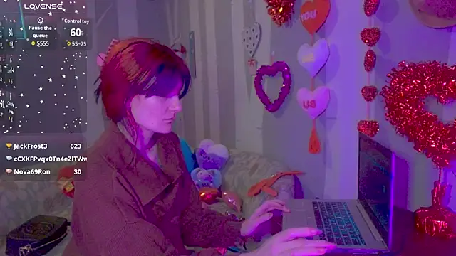 Snapshot of Blossom94 chatting on February 12, 2026, 10:09 pm Blossom94 online show from February 12, 2026, 10:09 pm