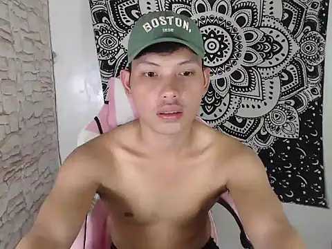 Snapshot of coxckydale chatting on October 15, 2025, 5:39 am coxckydale online show from October 15, 2025, 5:39 am