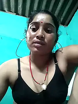 Snapshot of Hot_cupal chatting on October 4, 2025, 8:32 pm Hot cupal online show from October 4, 2025, 8:32 pm