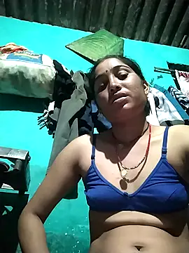 Snapshot of Hot_cupal chatting on September 30, 2025, 10:05 pm Hot cupal online show from September 30, 2025, 10:05 pm