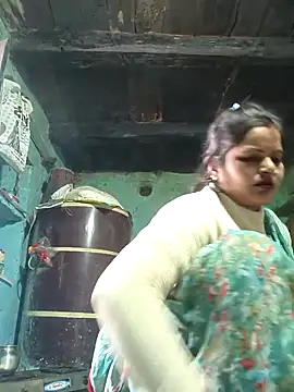 Sexi shivani online show from November 12, 2025, 3:43 am