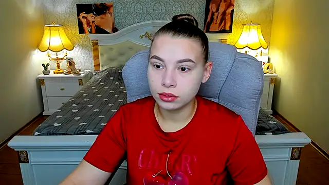 Snapshot of OmniaSher chatting on October 11, 2025, 8:59 am OmniaSher online show from October 11, 2025, 8:59 am