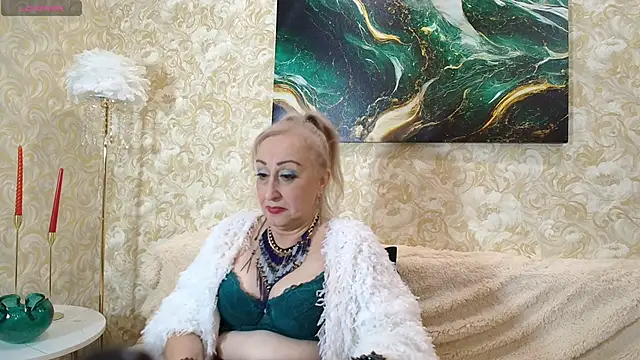  Sara  Smith  online show from October 16, 2025, 8:00 am