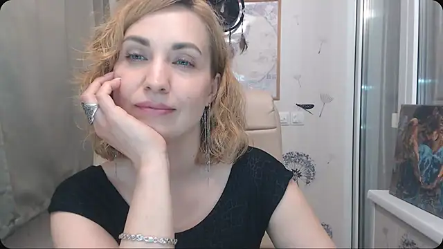 KatrinAlluring online show from November 27, 2025, 5:19 am