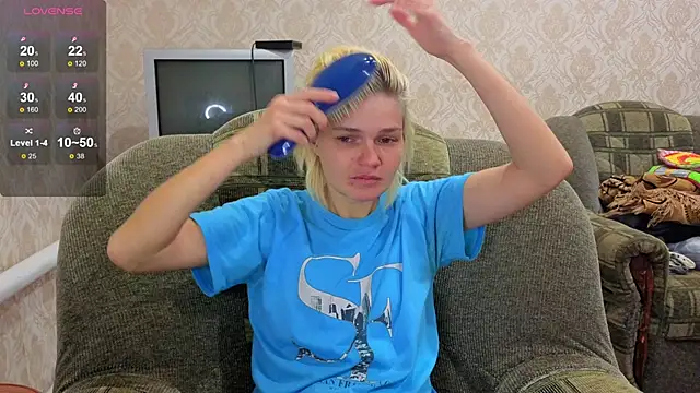 SaraSnow  online show from December 16, 2025, 6:34 pm