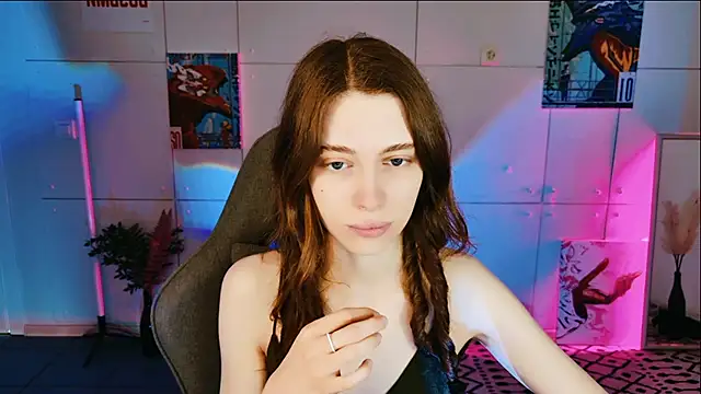 Yoka paradoXXX online show from April 7, 2026, 9:22 am