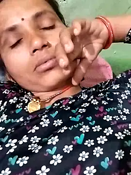 Snapshot of KIRTI12_HOT chatting on October 31, 2025, 5:09 pm KIRTI12 HOT online show from October 31, 2025, 5:09 pm