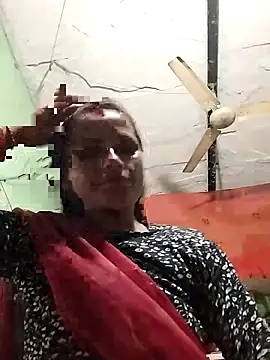 Snapshot of KIRTI12_HOT chatting on September 28, 2025, 3:52 pm KIRTI12 HOT online show from September 28, 2025, 3:52 pm