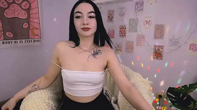 Snapshot of MonicaTess chatting on October 14, 2025, 3:29 am MonicaTess online show from October 14, 2025, 3:29 am