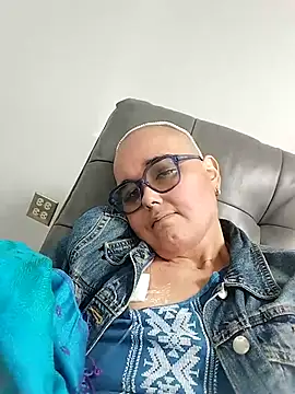 Snapshot of Yarry40 chatting on January 12, 2026, 4:14 pm Yarry40 online show from January 12, 2026, 4:14 pm