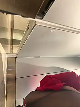 Snapshot of wemroudeyu chatting on April 2, 2026, 12:34 pm wemroudeyu online show from April 2, 2026, 12:34 pm