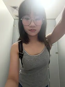 Snapshot of wemroudeyu chatting on April 10, 2026, 2:02 pm wemroudeyu online show from April 10, 2026, 2:02 pm