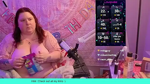 brookenicole3003 online show from May 25, 2026, 12:32 am