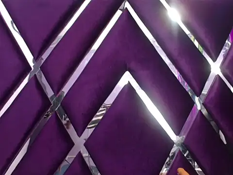 Lea Sweetly online show from September 11, 2025, 1:11 pm