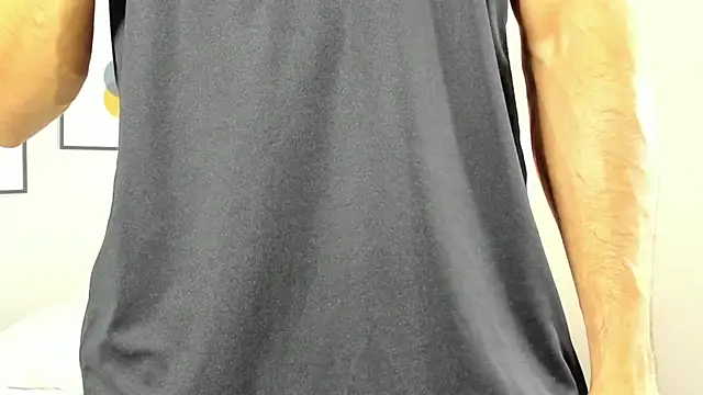 johan miller0 online show from November 5, 2025, 10:51 am